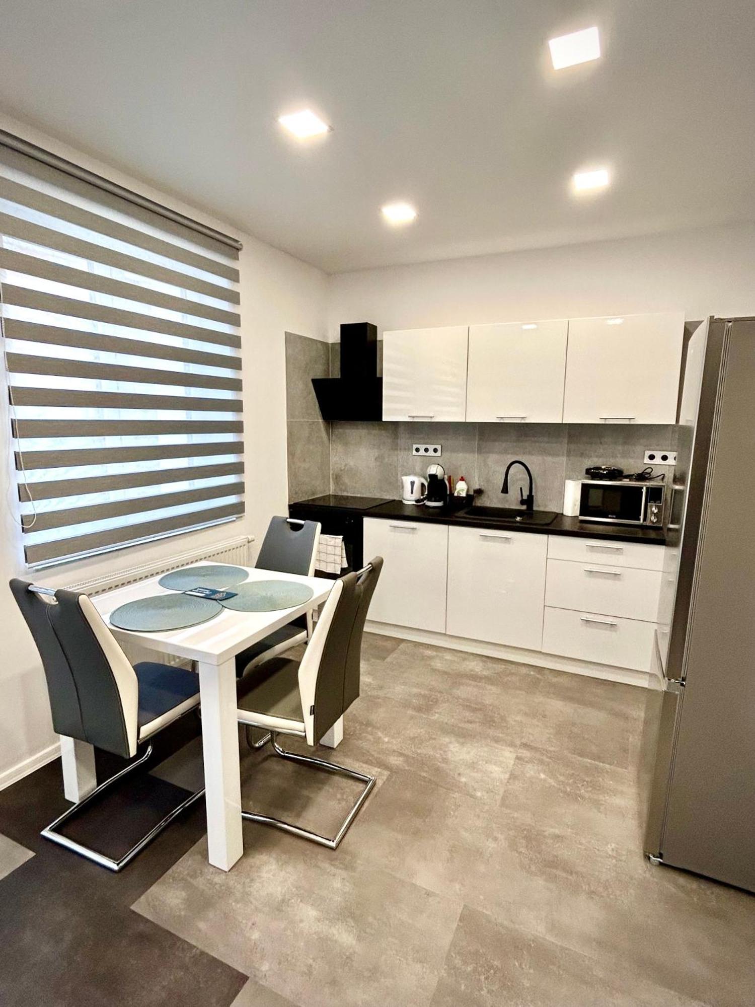 Apartmany Premium Se Soukromym Parkovanim Česká Lípa Екстериор снимка