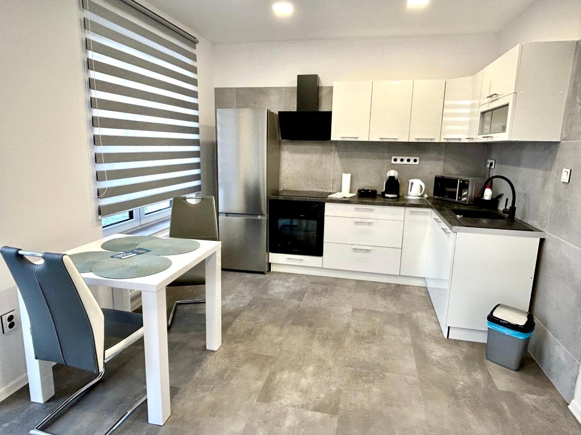 Apartmany Premium Se Soukromym Parkovanim Česká Lípa Екстериор снимка